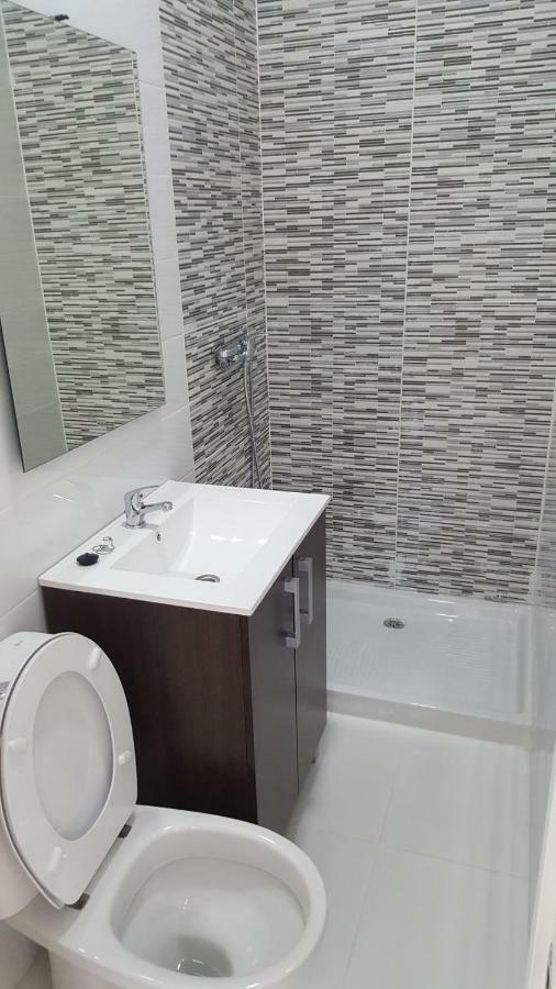 White Apartment Alicante Exterior photo